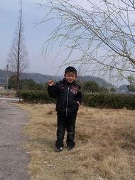 小顽童演员长大后照片,小顽童演员成长蜕变，揭秘星途历程