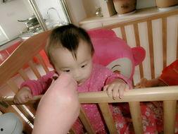 水宝宝搞笑视频,萌态百出，笑料连连